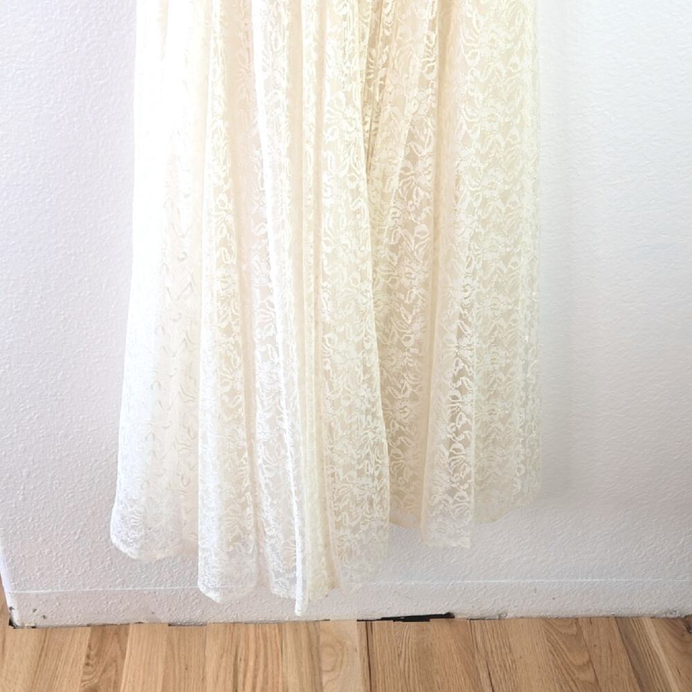 Vintage Ivory lace wedding dress v-neckline  full skirt XS-0-2 - Picture 8 of 9